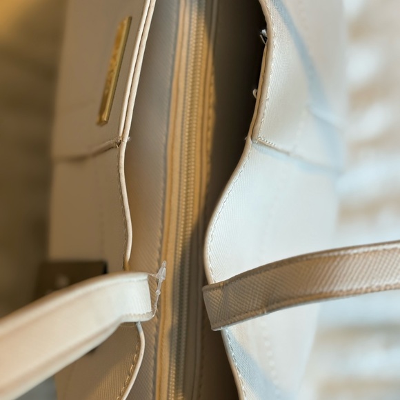 BCBG Paris Cream Leather Tote with crossbody bag set - Picture 10 of 12